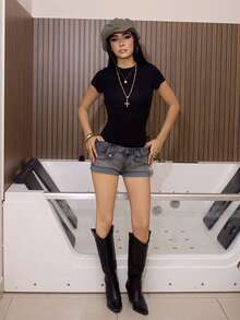 AfricaSnchz 女式休闲高街牛仔卷边短裤，带口袋 - 淺色水洗藍 - 查看 1