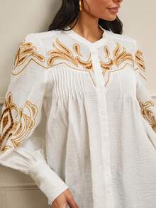 Lilora 女士圆领插肩长袖褶裥宽松前襟纽扣衬衫 - 杏色 - 查看 4