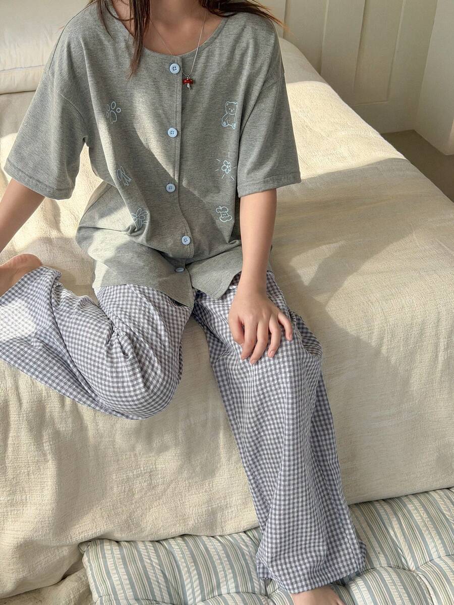 Dazy Kids 少女卡通印花圆领单排扣中袖上衣和格子阔腿裤休闲家居服睡衣套装 - 灰色 - 查看 1