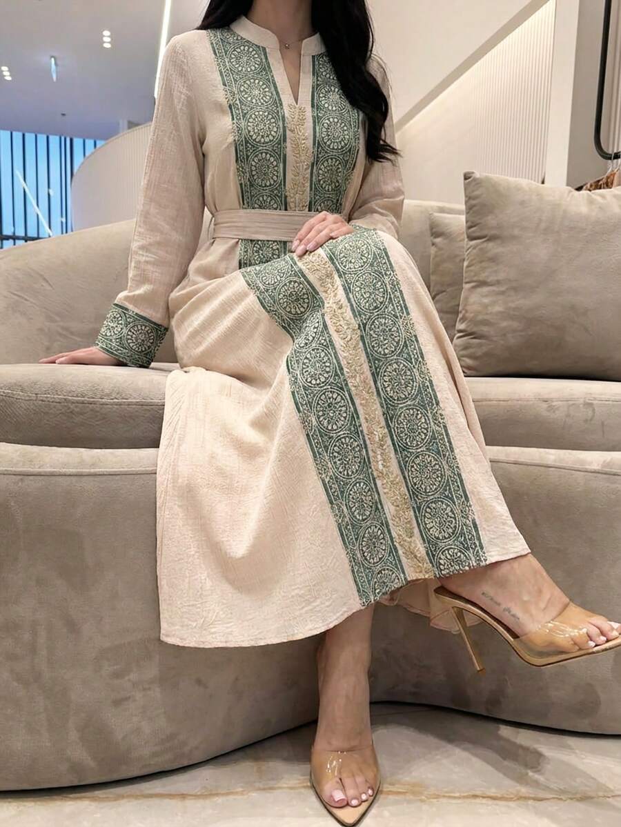 SHEIN Najma 女士优雅复古印花阿拉伯风格连衣裙 - 卡其色 - 查看 1