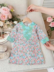 SHEIN Gaun Bayi Perempuan Motif Bunga A-Line Model A-Line Mengembang, Gaya Liburan, Bahan Poliester Warna-warni, Anak-anak - MultiWarna - View 7