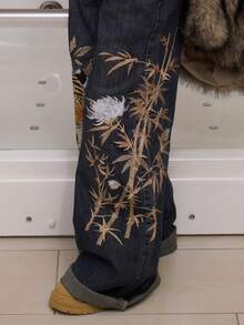 Vintage Street Chic Chinese Style Tiger & Floral Embroidered Loose Wide Leg Low Waist Jeans, Unisex - Blue - View 4