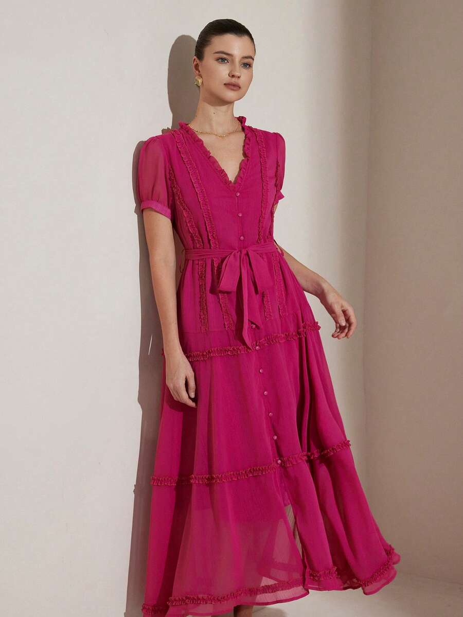 Revavyn Elegantes Maxikleid aus Chiffon mit V-Ausschnitt, Rüschenkante und geraffter Taille, modisches Urlaubsdesign für Frauen - Heißes Pink - Übersicht 1