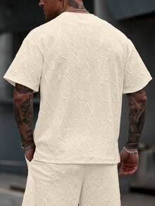 Manfinity CasualCool 加大码男士休闲纹理短袖T恤 男士两件套 男士服装套装 米色休闲两件套 男士夏季两件套 男士T恤短裤套装 - 卡其色 - 查看 2