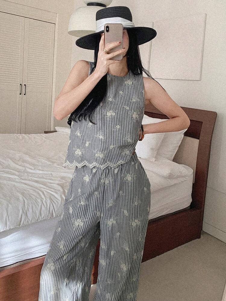 Women's Round Neck Sleeveless Striped Embroidered Vest And Loose Straight Leg Pants 2-Piece Set, Casual Vacation Style