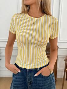 Easowa 黄白条纹提花面料短袖女式T恤，适合浪漫休闲、浪漫度假、法式浪漫风、日常休闲穿着。 - 彩色 - 查看 2