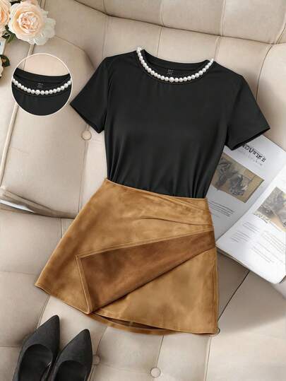 Franclia Women's Elegant And Casual Black Round Neck Short-Sleeved T-Shirt With Pearl Embellishments And Suede Faux Two-Piece Brown Shorts, Summer Outfit, Beach Vacation Look, Women's Elegant Two-Piece Set, Women's Casual Suit, Black Top, Brown Bottoms.