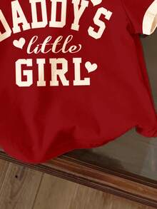 SHEIN 女童圆领字母爱心印花休闲短袖T恤，适合日常穿着、亲子写真、外出、居家、度假、节日、春夏穿着。 - 彩色 - 查看 6