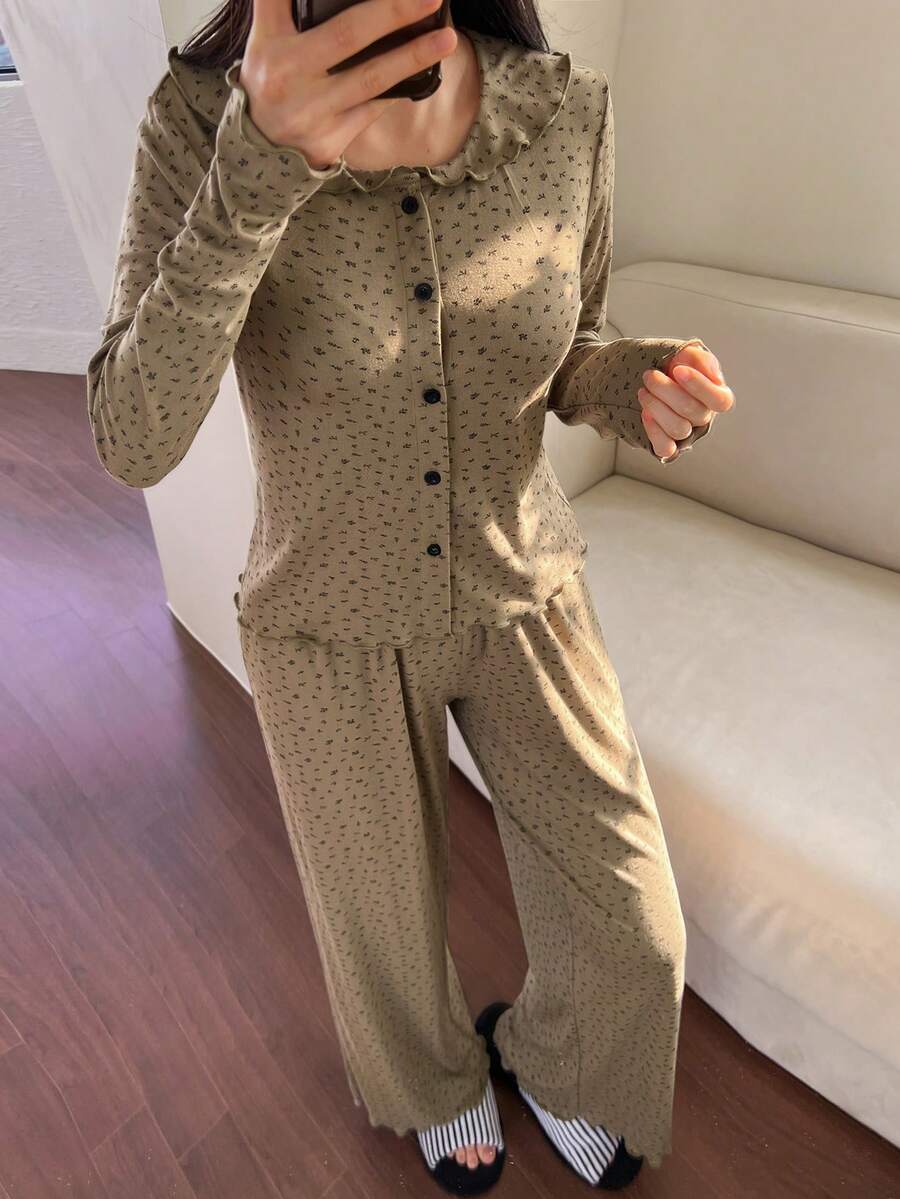 DAZY Ditsy Floral Women's Single-Breasted Long Sleeve Top And Pants Pajama Set - Olive Green - View 1