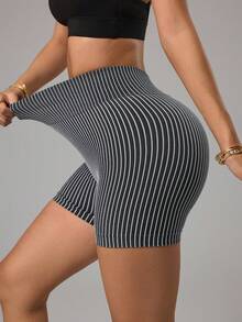 Dewbera 无缝运动短裤，条纹性感提臀短裤，运动短裤 - 黑與白 - 查看 5