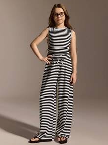 SHEIN 少女宽松休闲简约舒适圆领无袖条纹背心和裤子套装 - 黑與白 - 查看 1