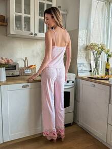 SHEIN 时尚粉色提花针织蕾丝边吊带背心和长裤睡衣套装（女士款） - 粉色 - 查看 2
