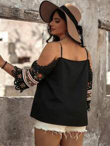 EMERY ROSE Camisa de hombros descubiertos con corte láser de talla grande, elegante y casual para vacaciones - Negro - Ver 2