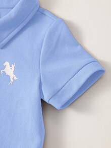 Bubblio Bộ đồ 2 món cho bé trai gồm áo polo ngắn tay màu đỏ in họa tiết dễ thương và quần trắng cạp chun có túi, thích hợp cho tiệc sinh nhật, tiệc tối, biểu diễn, đám cưới, tiệc mừng em bé chào đời, lễ kỷ niệm sinh nhật lần thứ nhất. - Nhiều màu - Xem 5