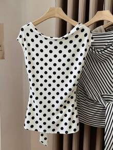 Almamuse Camiseta casual y versátil de mujer talla grande con estampado de lunares y cuello retorcido - Blanco y Negro - Ver 2