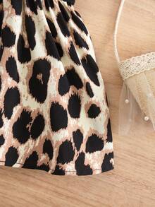 SHEIN 女宝宝度假休闲可爱豹纹短袖连衣裙 - 棕色 - 查看 5