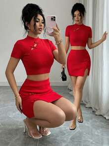 SHEIN LUNE 早春新年气息新款中国风斜扣短袖露脐针织上衣搭配侧开衩修身针织半裙女装两件套 - 紅色 - 查看 2