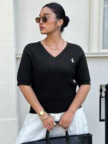 Dazy Plus V领刺绣马图案休闲短款黑色针织上衣，春夏款 - 黑色 - 查看 5