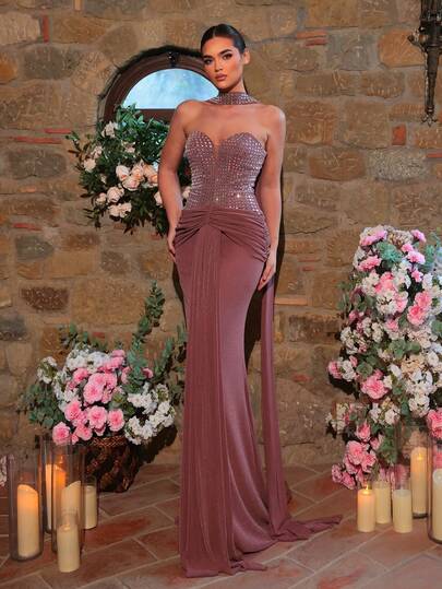 Glamrae Elegante vestido maxi con cuello en V profundo, con escote de bandeau de punto elástico con brillo en color rosa loto, con corpiño con lujosos cristales 3D, cintura baja fruncida y bajo asimétrico de cola de pez (incluye tirante de cuello desmontable), adecuado para todas las ocasiones formales, bodas, eventos, fiestas de cóctel