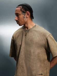 PLAYBOY X SUMWON 男士宽松短袖圆领T恤，背面印有简约兔子轮廓图案，休闲街头风上衣 - 棕色 - 查看 4