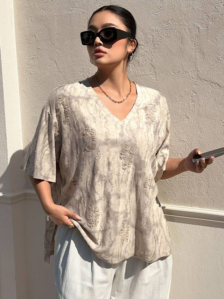 Dazy Plus Áo thun nữ cỡ lớn tay ngắn cổ chữ V dáng rộng, phong cách đường phố, thích hợp cho mùa xuân/hè. - Xám - Xem 1