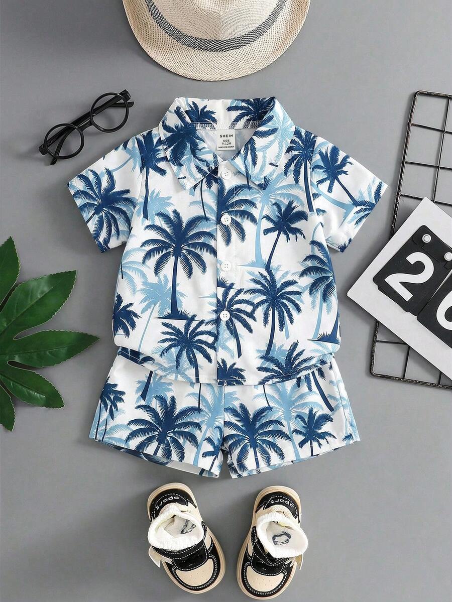 SHEIN Playful Pals 2件套幼儿男童度假绿色热带植物图案短袖衬衫+松紧腰短裤套装，童装。幼儿服装，幼儿衬衫，幼儿短裤，婴儿套装，6个月-3岁 - 藍色 - 查看 1