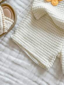 SHEIN Vintaside Kids Bộ đồ hai mảnh cho bé gái mùa hè, màu be nhạt, họa tiết hoa jacquard, áo tank top cổ tròn và quần short, thích hợp cho các hoạt động hàng ngày, dã ngoại, thư giãn tại nhà, đi học. - Màu be - Xem 6