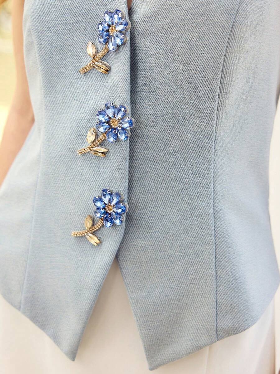 MOTF PREMIUM RHINESTONE FLOWER BUTTON HALTER DENIM TANK TOP FOR WOMEN - Blue - View 1