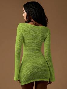 MISSGUIDED Keyhole Cutout Long Sleeve Knit Mini Dress With Deep V-Neck And Bodycon Fit - Green - View 2