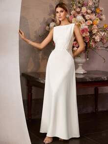 MOTF Soiréza 女士礼服网纱刺绣拼接A字中长连衣裙 - 米色 - 查看 1