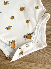 SHEIN Bộ 4 món áo liền quần dệt kim họa tiết hoa nhí dễ thương cho bé gái sơ sinh, thích hợp mặc mùa hè. - Màu be - Xem 4