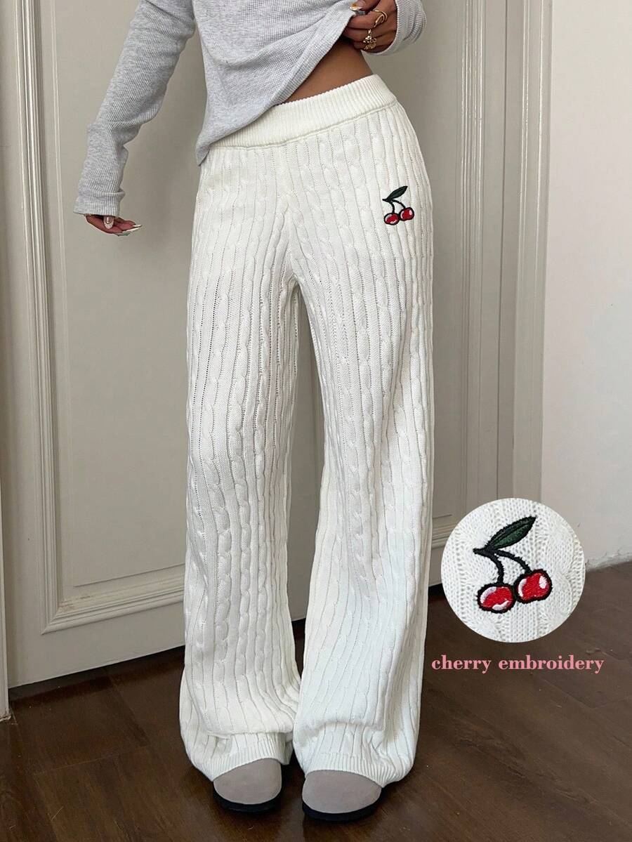 CovetEZ Conjunto de pantalón y suéter de punto de cable con bordado de cerezas, estilo casual para mujer, adecuado para el uso diario, otoño/invierno - Blanco - Ver 1