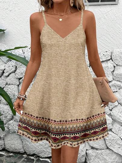 EMERY ROSE Plus Size Women Casual Vintage Floral Print Sleeveless Dress, Suitable For Summer