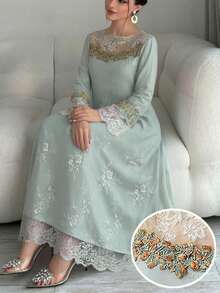 Al Najma New Romantic Elegant Lace Trim Sophisticated Graceful Party Dress - Green - View 1