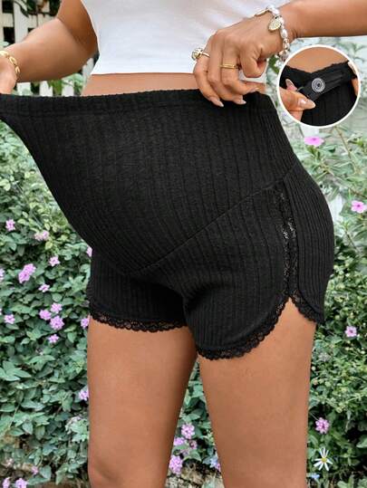 SHEIN Pantalones cortos de punto acanalado de unicolor, con ajuste de cintura y adorno de encaje, versátiles para uso diario y casual durante el embarazo