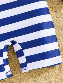 SHEIN Young Boy Cute Crab Pattern Knit One-Piece Swimsuit, Suitable For Beach, Vacation, Swimming - Blue - View 3