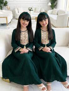 SHEIN Tween Girl Floral Embroidery Pattern Fringe Design Casual Loose Fit Party Bell Sleeve Dress - Dark Green - View 1