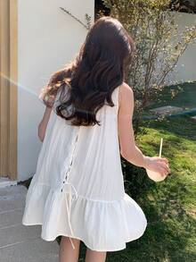 DAZY Áo hai dây dài ngang gối cổ chữ V không tay, hở lưng, buộc dây, kiểu dáng thường ngày dành cho nữ. - trắng - Xem 1