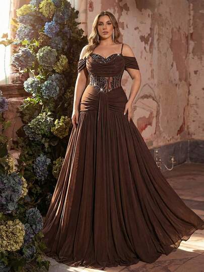 Glamrae Plus Size Elegant & Romantisk Brun Off-Shoulder Lyxig Pärlklänning med Utsvängd Fåll, Lämplig För Bröllop, Fest, Fest, Formell Gala (Utsmyckad Design)