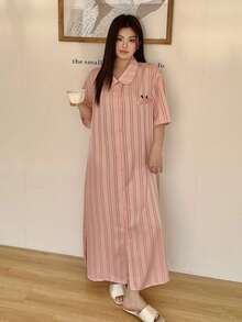 Dazy Plus Áo ngủ nữ cỡ lớn kẻ sọc tay ngắn cài một hàng khuy kiểu dáng thường ngày - Hồng - Xem 8