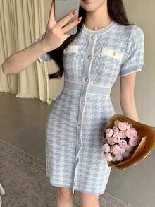 DAZY 女士千鸟格图案圆领修身短袖毛衣连衣裙 - 淺藍色 - 查看 1