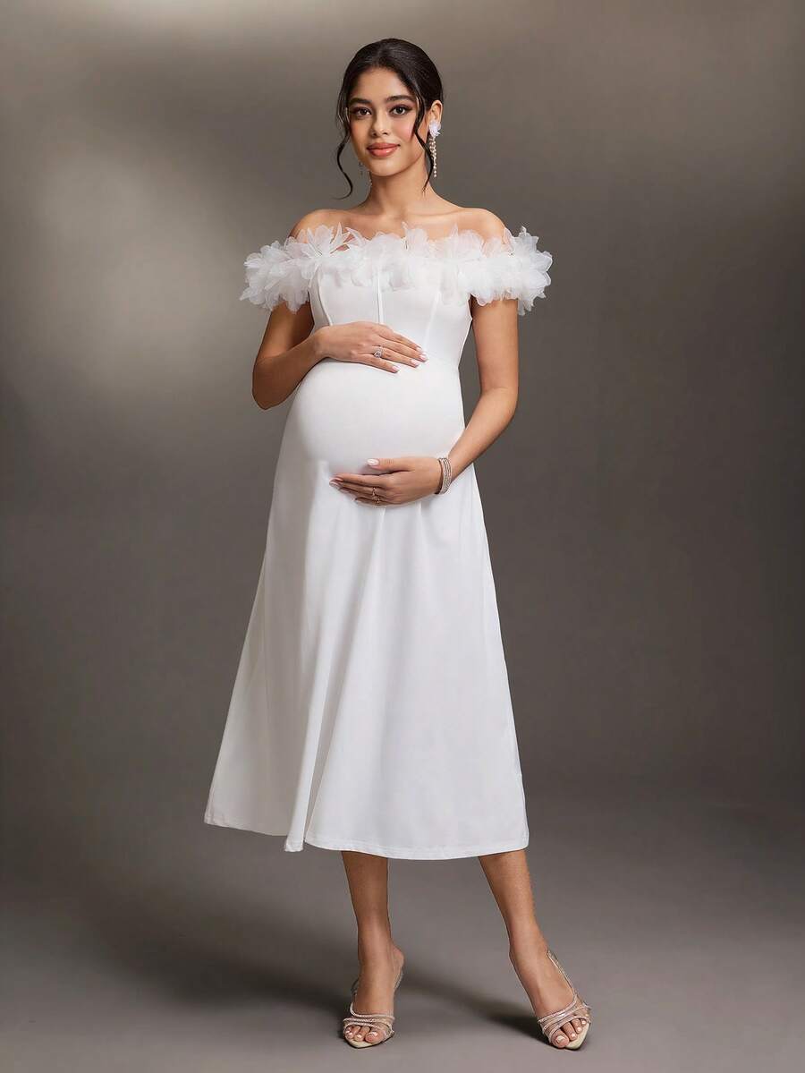 Cheriluna Maternity Đầm bầu chụp ảnh thanh lịch, màu trơn, hở vai, họa tiết hoa 3D. - trắng - Xem 1