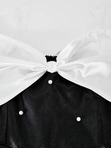 SHEIN 这是一款黑白相间的露肩A字连衣裙，专为少女设计。它采用透明可拆卸可调节肩带，胸前饰有白色弹力编织面料的褶皱设计，正面点缀珍珠。这款时尚独特的连衣裙适合室内外穿着、参加派对以及日常穿着，紧跟潮流。是春夏的理想之选。 - 黑色 - 查看 5