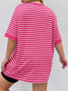 SHEIN CURVE+ 大码女式条纹圆领短袖休闲宽松T恤 - 玫紅色 - 查看 2
