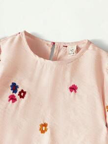 Maija Kids 两件套少女优雅都市学院风花卉刺绣圆领宽松泡泡袖上衣和短裤套装，适合返校、日常休闲穿着、外出、聚会、节日、春夏季节等场合。 - 粉色 - 查看 4