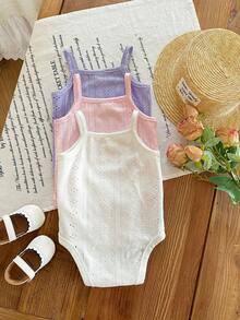 SHEIN LMoss Kids 3件套新生女宝宝可爱纯色针织无袖连体衣套装，夏季女宝宝连体衣，透气婴儿连体衣，夏季婴儿连体衣，吊带婴儿服装 - 彩色 - 查看 3
