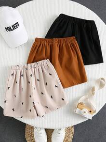 男童简约廓形三件套裤装，卡其色、黑色、小马印花，舒适休闲套装短裤，适合日常穿着、旅行、度假、夏季海滩、春夏等多种场合。 - 彩色 - 查看 5