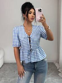 Franclia 女士优雅格子休闲百搭简约格子短衬衫，系带蝴蝶结设计，春夏风格，泡泡袖，荷叶边下摆，复古法式时尚风格上衣，格子女式衬衫，夏季系带上衣，适合夏季、海滩度假、约会、音乐节等场合。蓝白相间上衣 - 藍白色 - 查看 6
