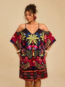 SHEIN VCAY Abito casual da vacanza con stampa floreale tropicale e design traforato, taglie comode - Multicolore - Visualizzare 4
