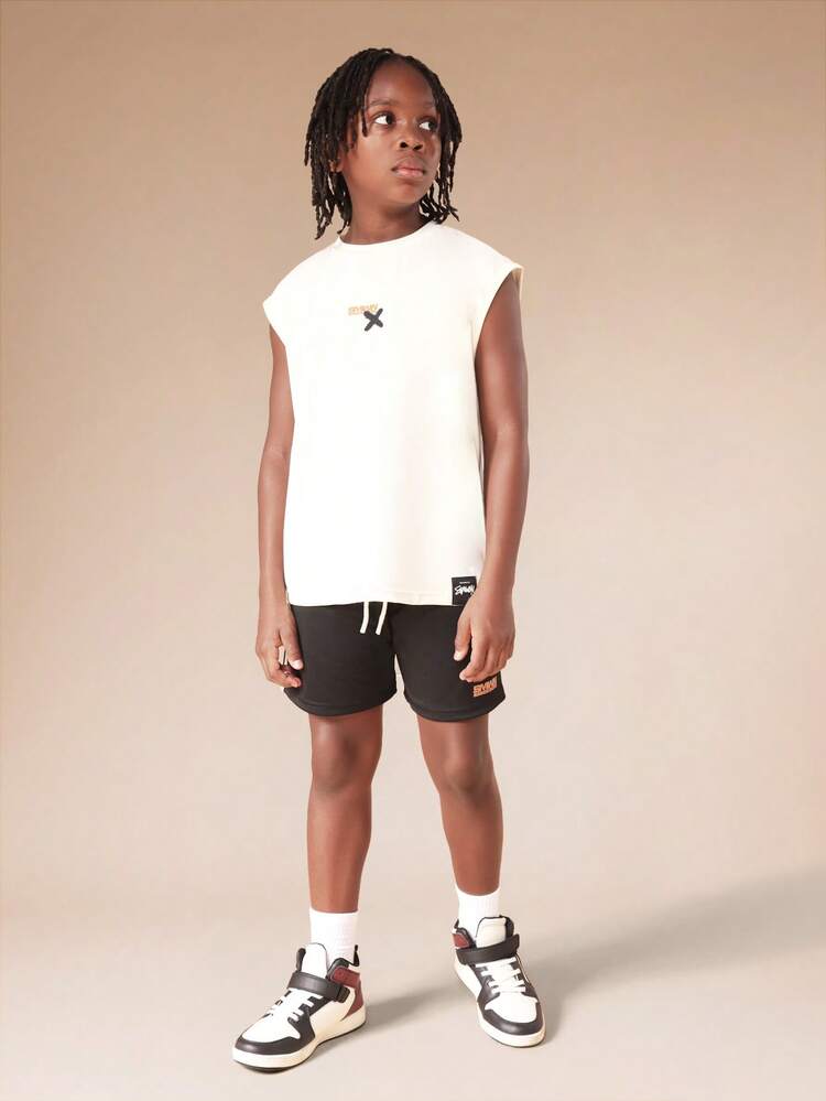 Zestaw: top i spodenki z nadrukiem numeru